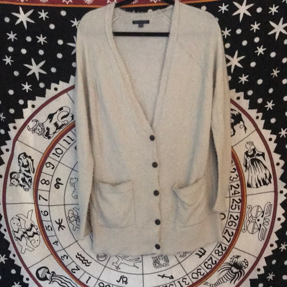 Super Soft American Eagle Cream Cardigan